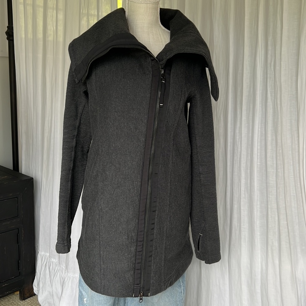 Lululemon jacket